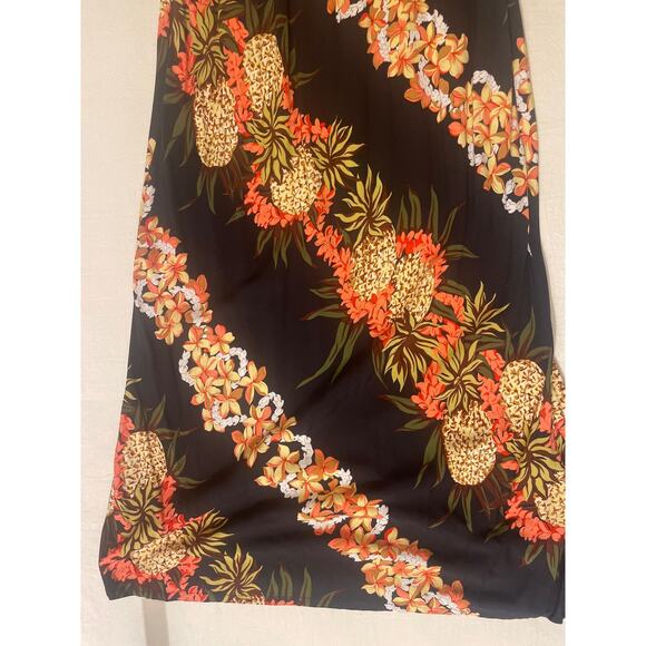 Hilo Hatties Women's Size Small Hawaiian  Original Pineapple Dress Floral - Picture 4 of 6